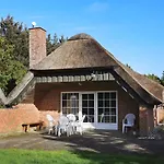8 Person In Lokken-by Traum Nyaraló