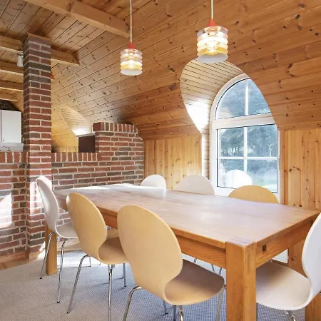 Three-bedroom In 1 Holiday home Lokken
