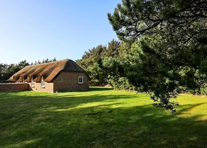 8 Person In Lokken-by Traum Løkken